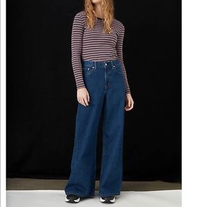 NWOT Levi's Premium LOOSE ULTRA WIDE LEG JEANS s26